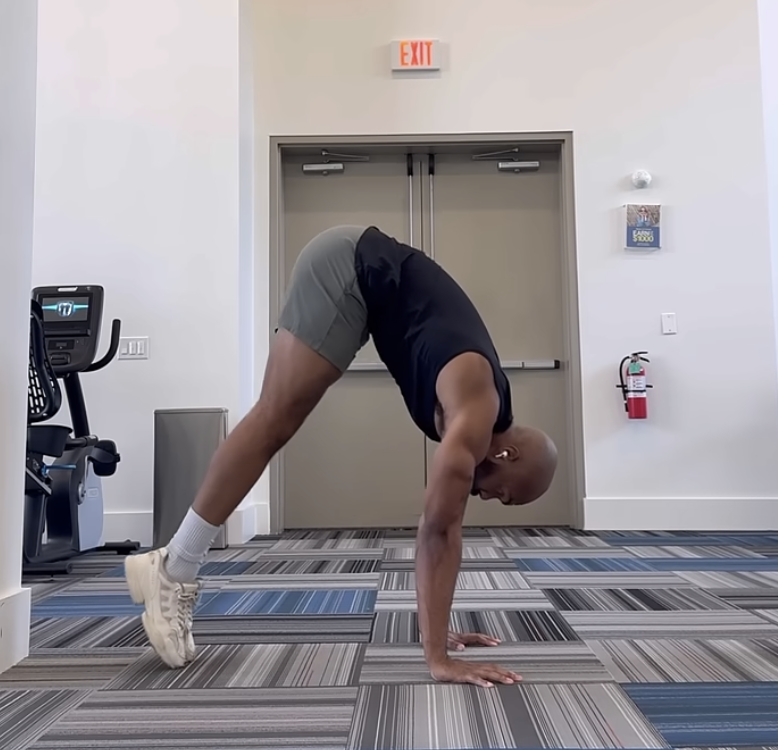 Pike Pushups